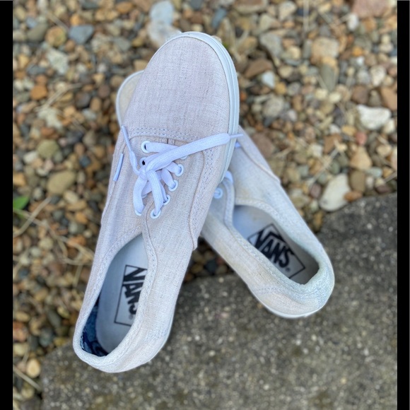 Vans shoes - Picture 2 of 8